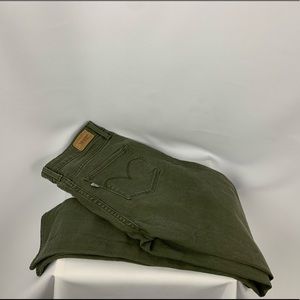 Green high rise skinny Levi’s